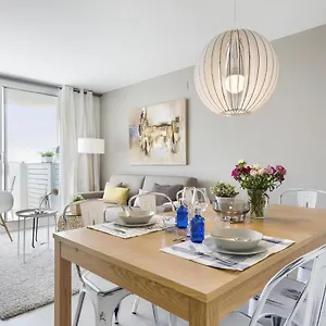  Apartment Spaces Oasis Penthouse 3 Bedroom, 2 Bathroom, Terrace, Pool, Sleeps Up To 6